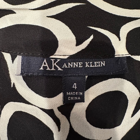 Women’s - 100% Silk - Button down shirt - Top - Blouse - Tie Neck - Picture 4 of 5